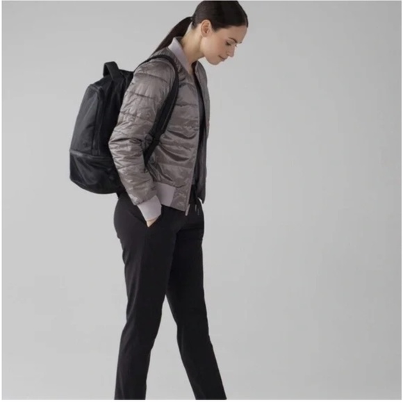 Lululemon Non-Stop Bomber - Reversible Size 6. - Picture 3 of 3